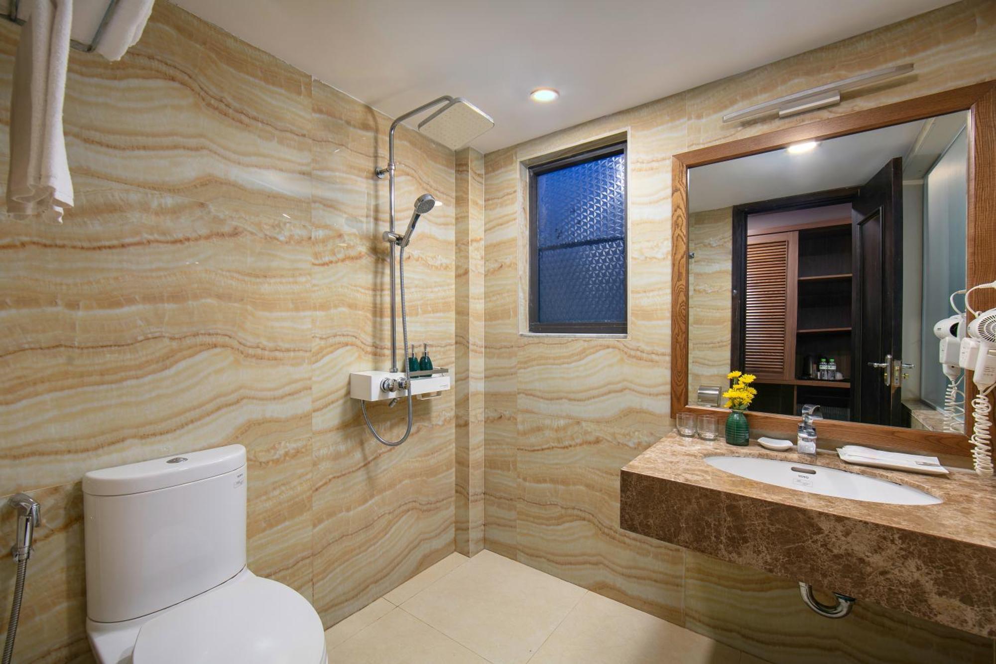Brilliant Me Tri Hotel & Spa Hanoi Exterior foto