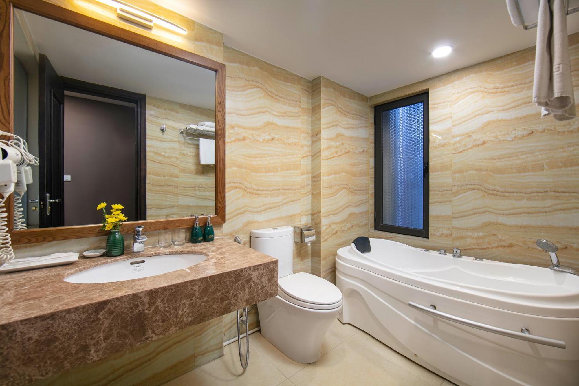 Brilliant Me Tri Hotel & Spa Hanoi Exterior foto